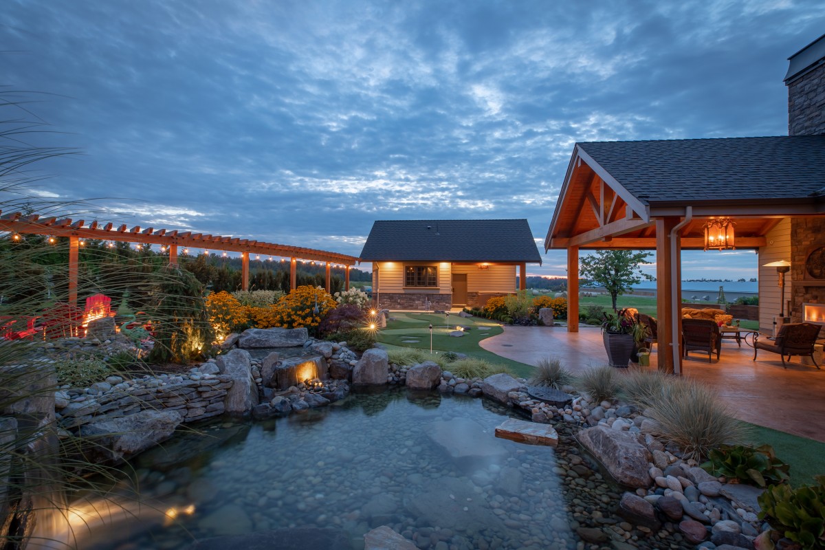 The pond is built to hang out in, with strategically-placed boulders that allow for wading in or sitting down to cool off. Groups can jump in for a quick dip or dangle their feet to cool off.